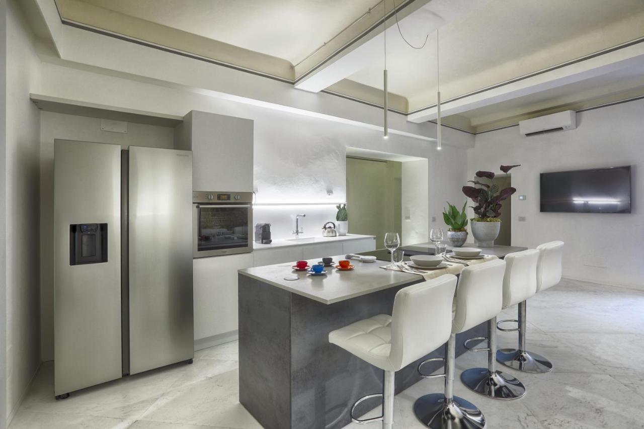 Dimora Storica - Palazzo Del Taja Apartman Siena Kültér fotó